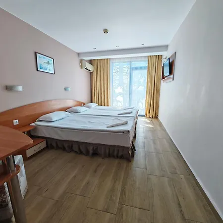 H-l Paloma - In The Center Of The Hotel 3*