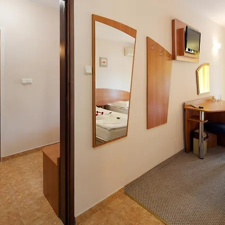 Paloma - In The Center Of The