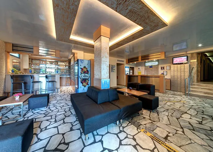 Hotel Paloma - In The Center Of The